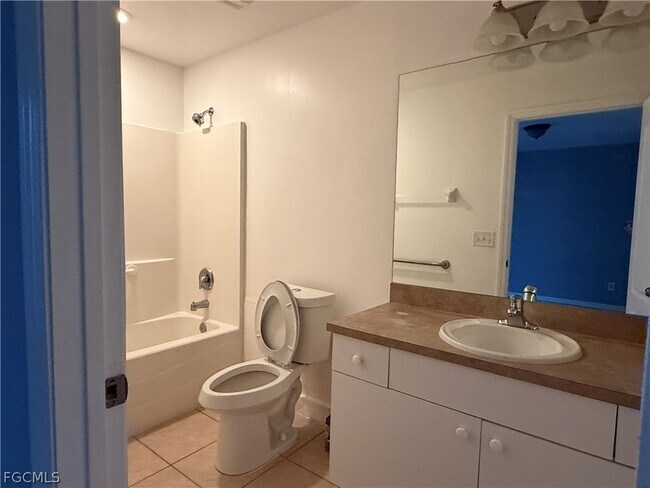 Building Photo - 3114 51st St W