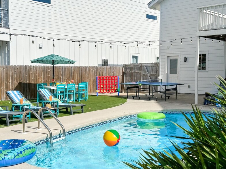 Building Photo - 94 Cobia St