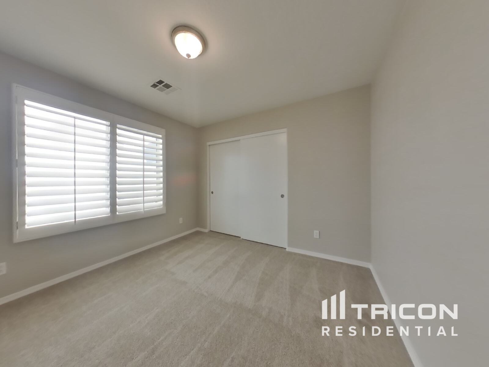 Building Photo - 44305 W McClelland Dr
