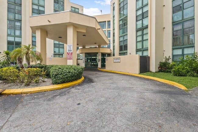 Building Photo - 2075 SW 122nd Ave