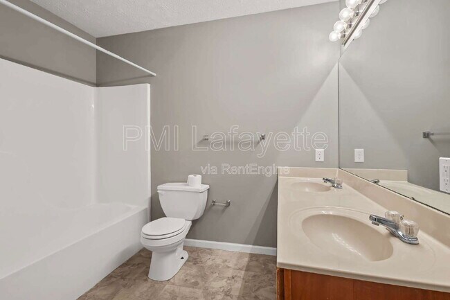 Building Photo - 3526 Bethel Dr