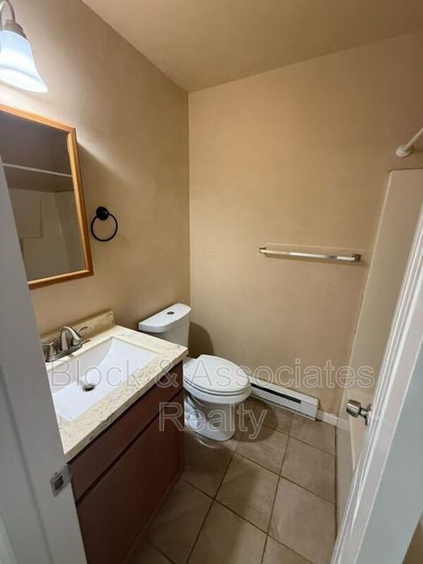 Building Photo - 306 Reece Ave