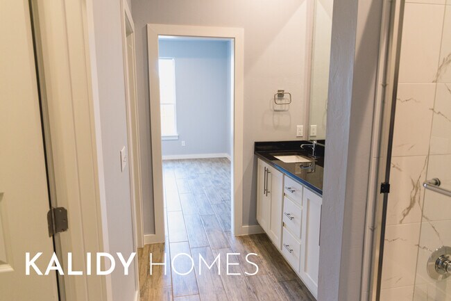 Building Photo - 629 Remington Ave