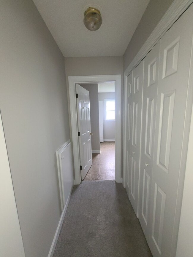 Building Photo - 110 Cambridge Dr