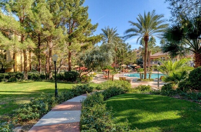 Building Photo - Luxury 1-Bedroom Rental in Guard-Gated Meridian – Walk to the Strip!