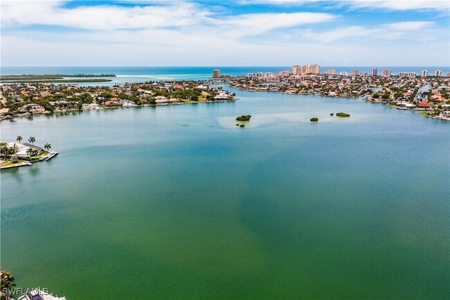 Building Photo - 601 S Barfield Dr