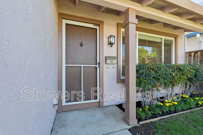 Building Photo - 2535 Heatherlark Cir