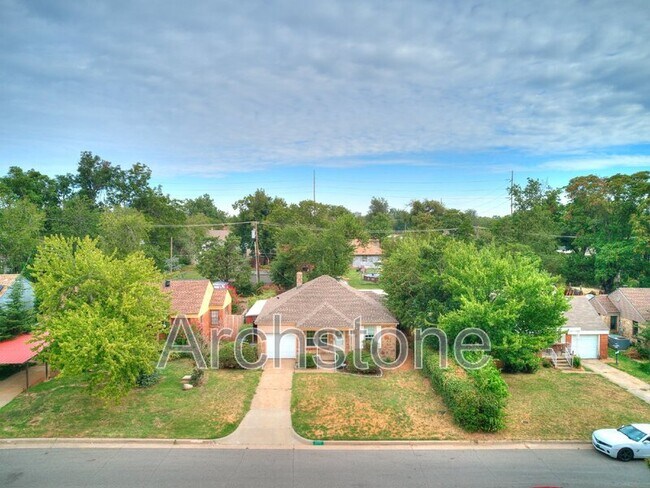 Building Photo - 2617 NW 37th St