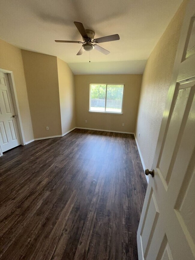 Building Photo - NEW IN MANAGEMENT - AVAILABLE NOW!