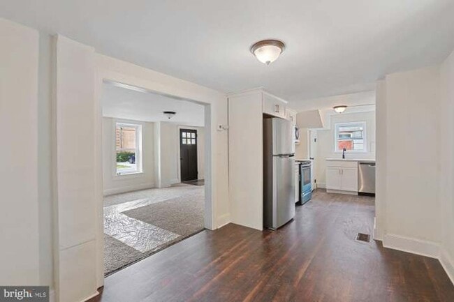 Building Photo - 3 Bedroom Feyetteville PA