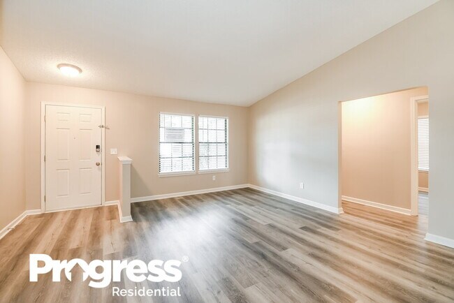 Building Photo - 13120 Leatherleaf Dr S