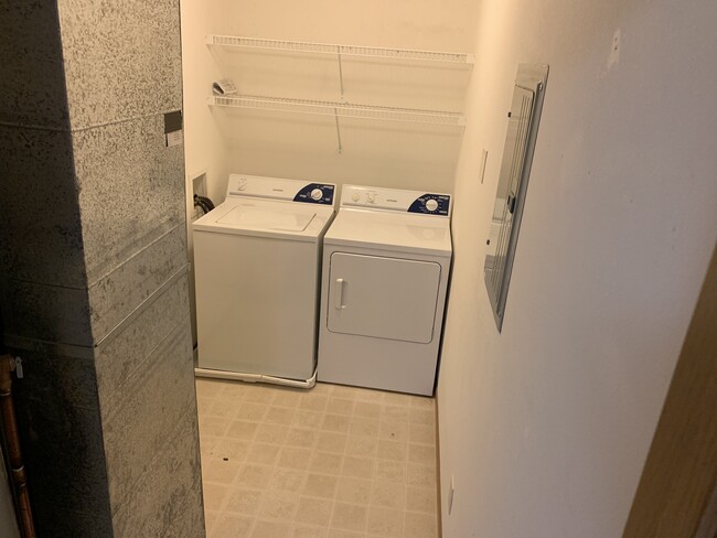 Building Photo - 1911 Haughton Ave