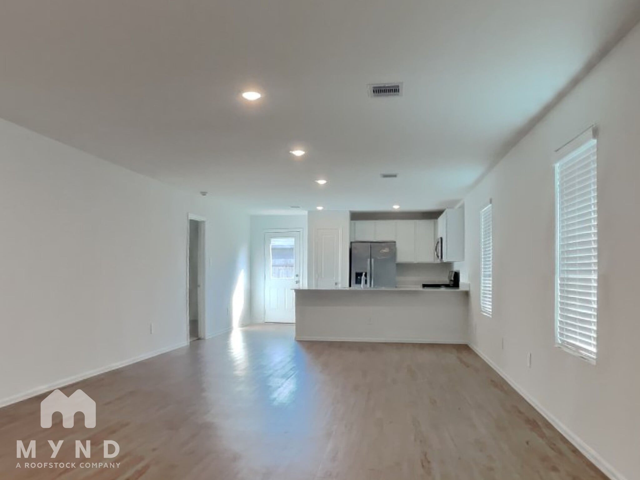 Building Photo - 2842 Via Augusta Dr