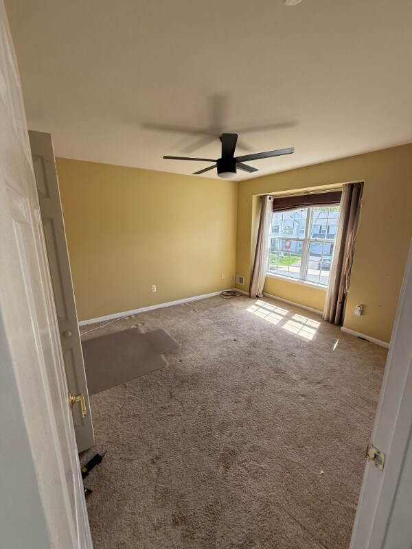 Building Photo - 5 Azalea Ct