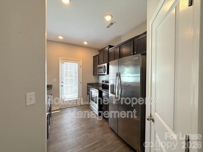 Building Photo - 6104 Guildford Hill Ln