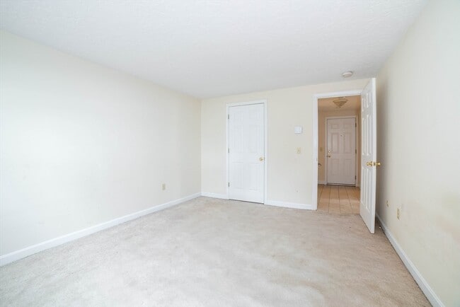 Building Photo - 13 Summer St