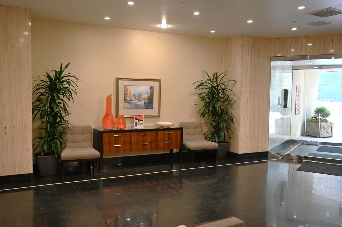 Building Photo - 48 W 300 S