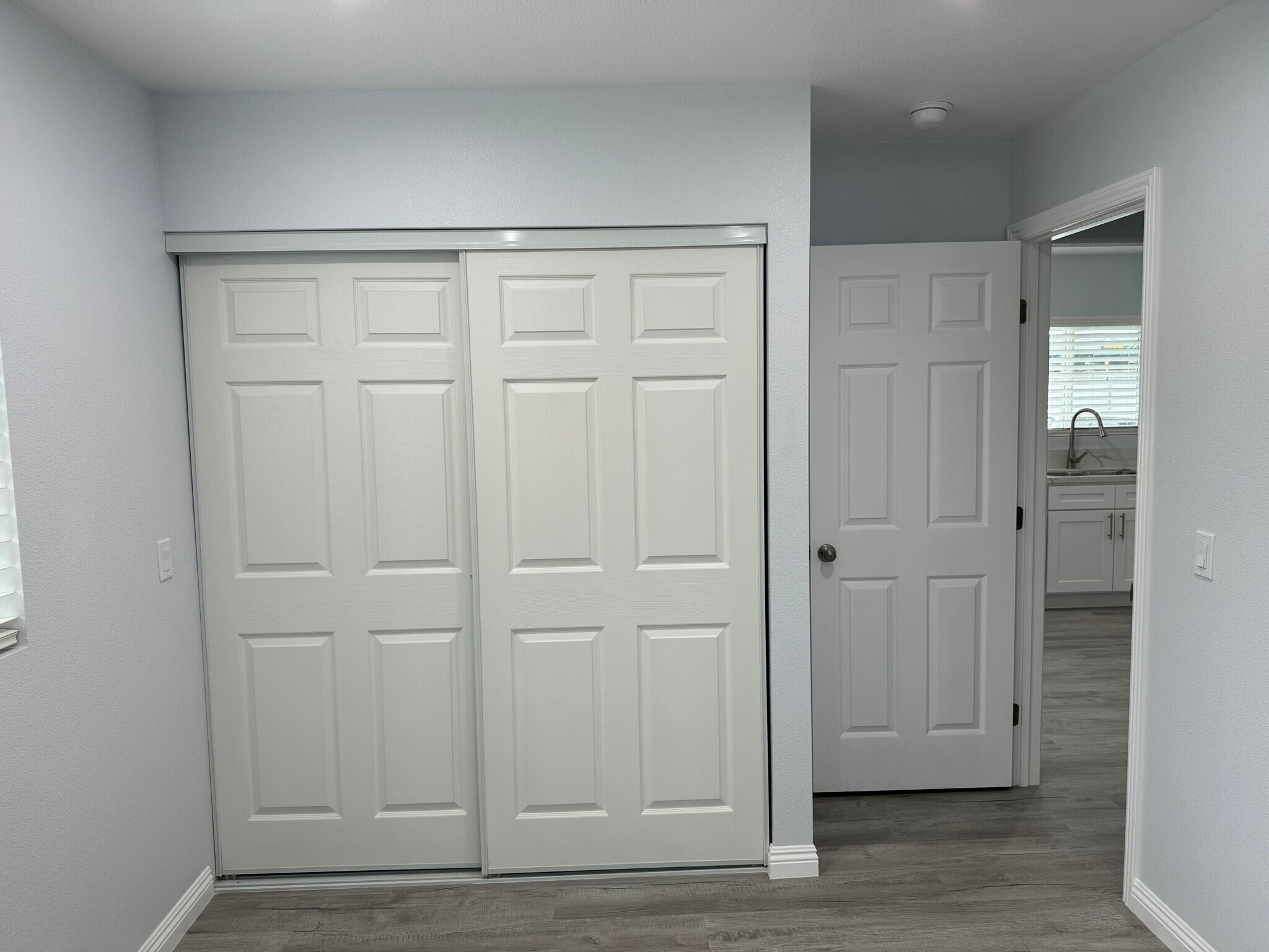 1st bedroom - 1363 Hudspeth St