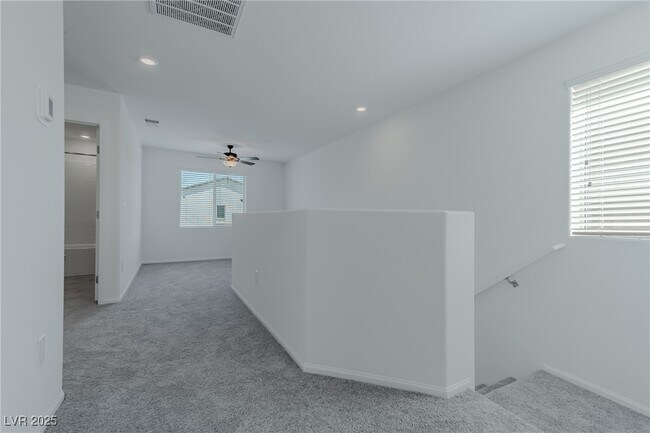 Building Photo - 7851 Wolf Fang Ct