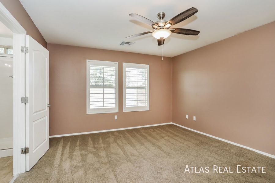 Building Photo - 9482 Desert Fauna Loop