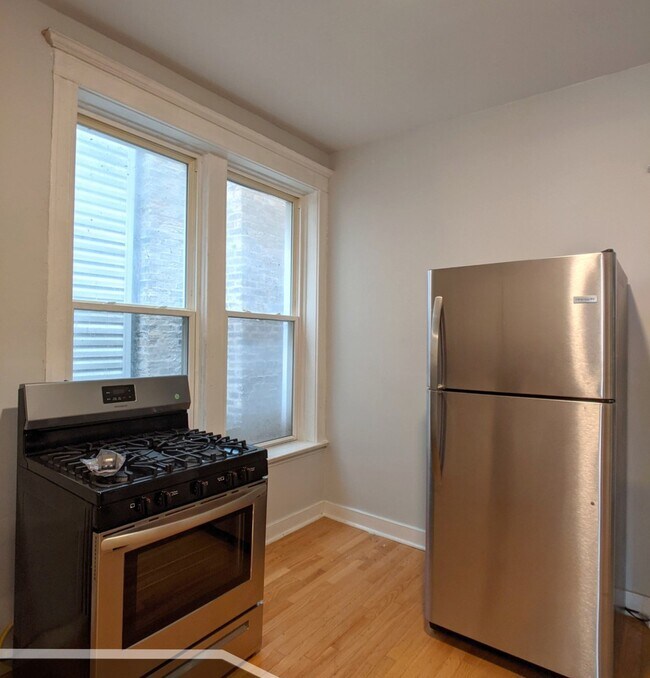 Building Photo - 3544 N Halsted St