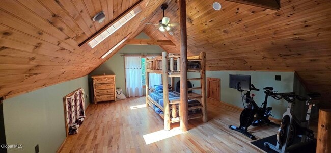 Building Photo - 9 Hemlock Dr