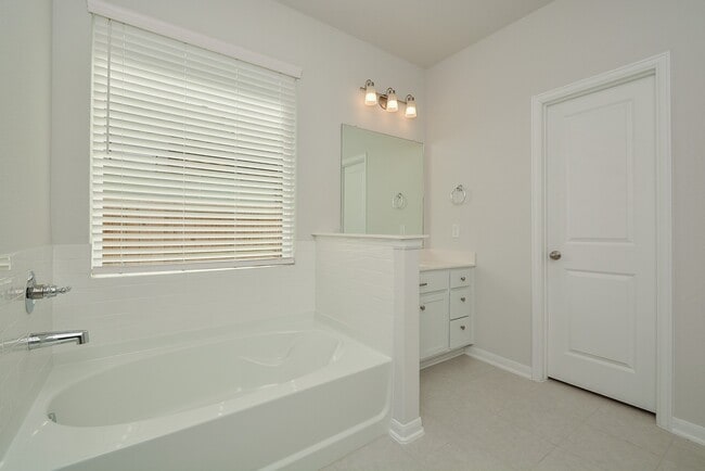 Building Photo - 8634 Herring Ln