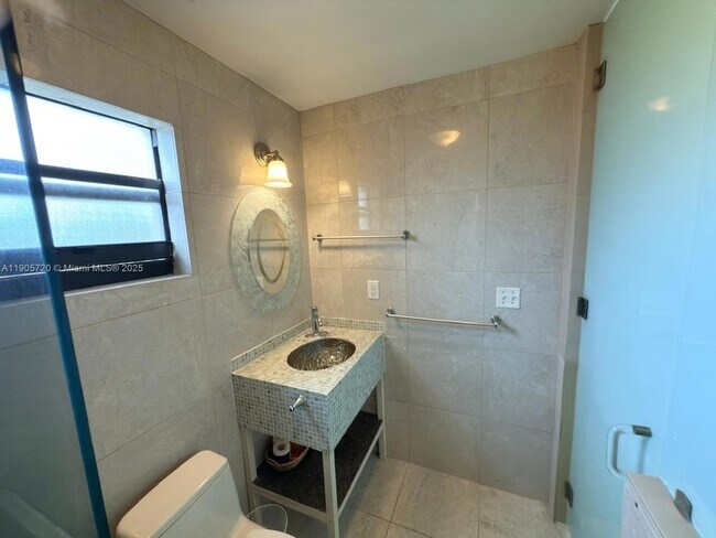 Building Photo - 11460 NW 37th St