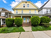 Building Photo - 1112 W Elm St