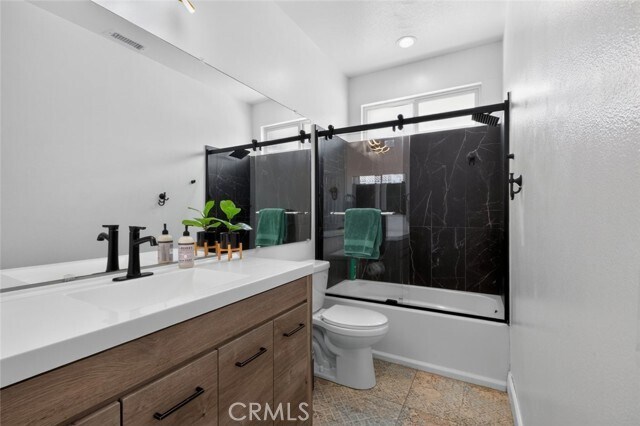 Building Photo - 43452 Freesia Pl