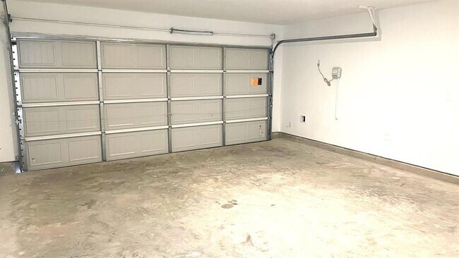 Building Photo - 18031 Valle Cupa Ln
