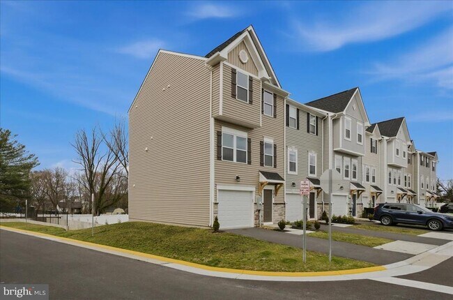 Building Photo - 101 Marlow Ct