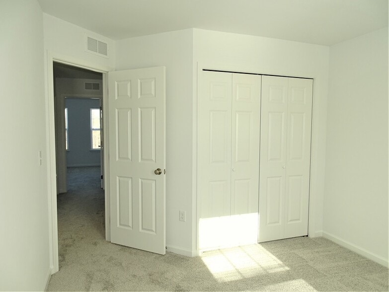 Building Photo - 22 Glenbrook Ct