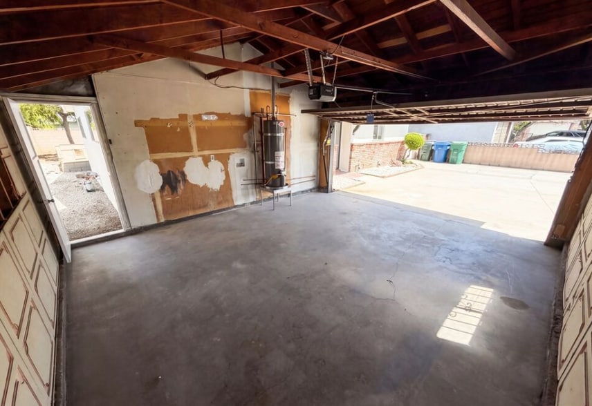 Building Photo - 14809 Dancer St