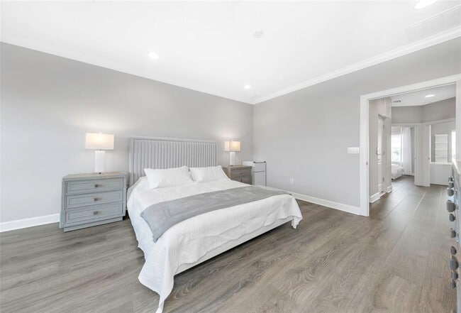 Building Photo - 4022 Rocky Shores Dr