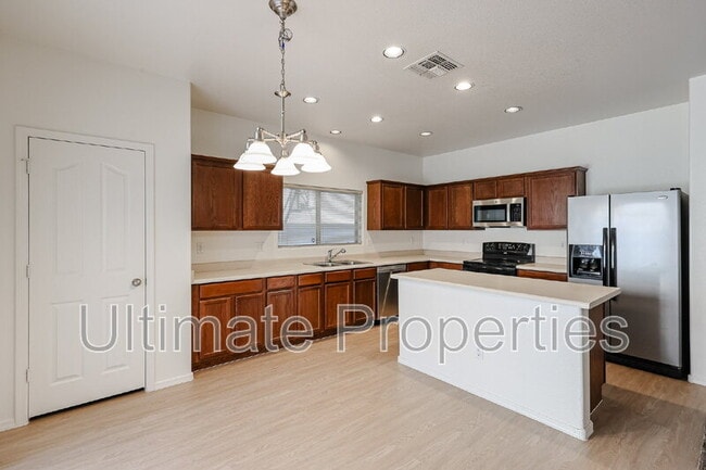 Building Photo - 18528 W Douglas Way