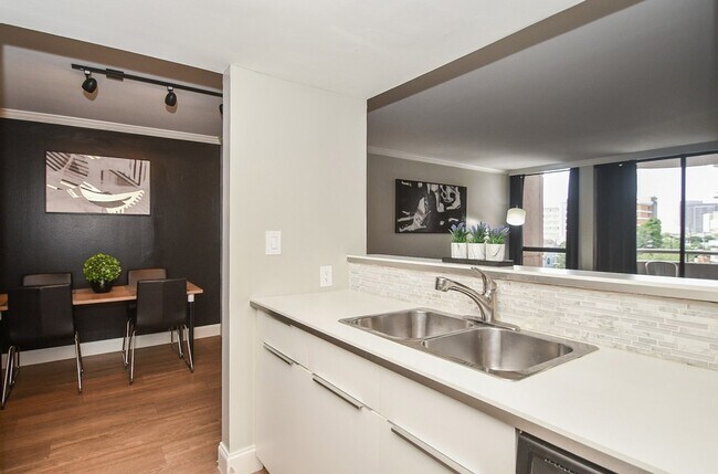 Building Photo - 3525 Sage Rd