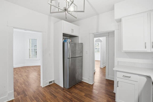 Building Photo - 1032 Kirkwood Blvd