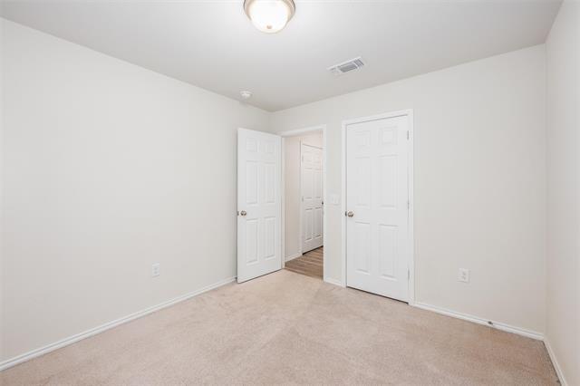 Building Photo - 321 Glenwick Ln