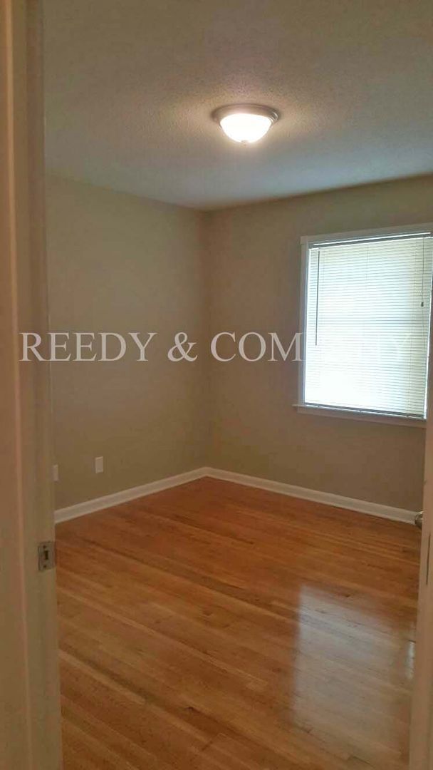 Building Photo - 5227 Marynelle St