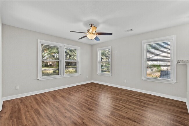 Building Photo - 120 Illinois Ave