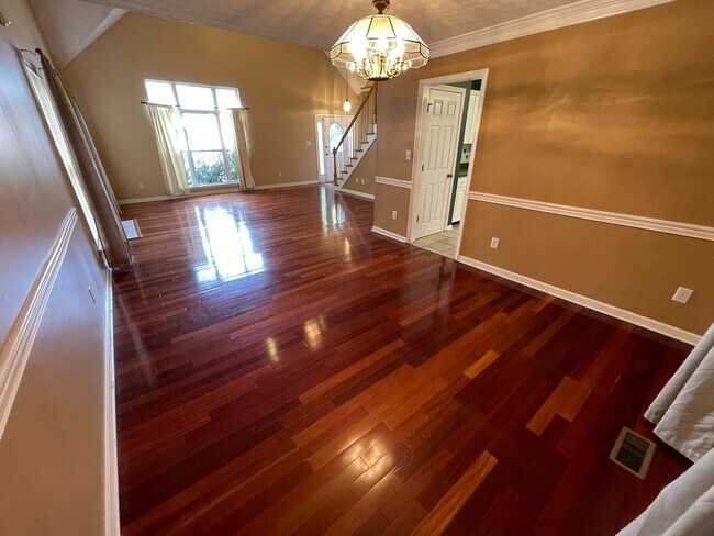 Building Photo - 3914 Stone Hollow Dr
