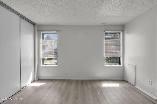Building Photo - 4403 Aberdeen Dr