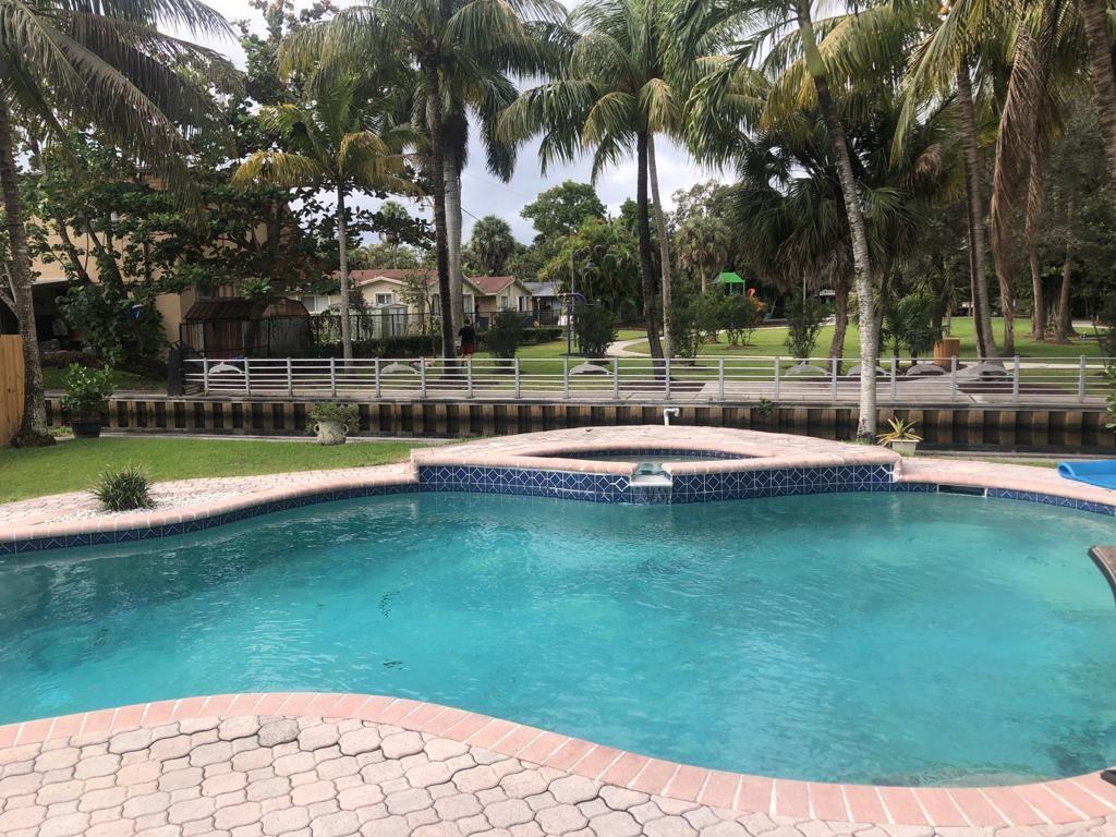 Building Photo - 1773 SW 28th Way