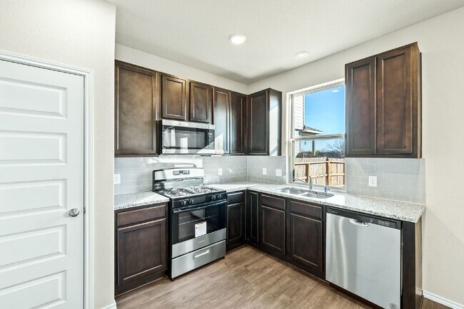 Building Photo - 5118 Sandstone Wy