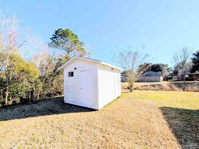 Building Photo - 175 Carrier Dr