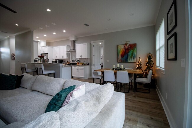 Building Photo - 154 Caraway Dr