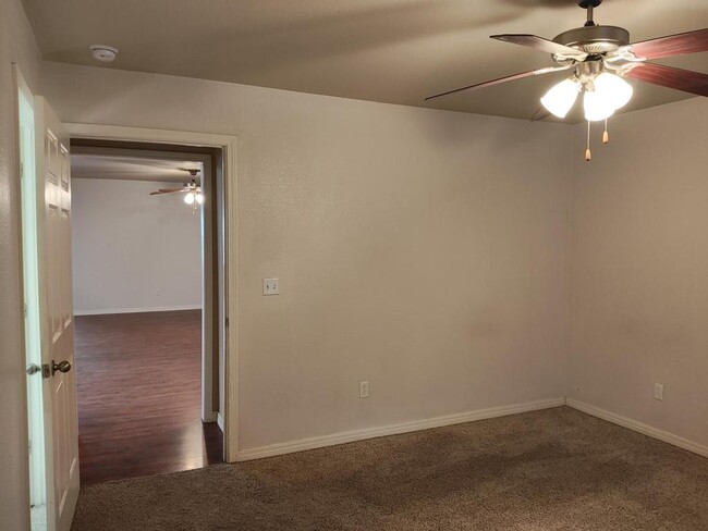 Building Photo - 2805 Conner Dr