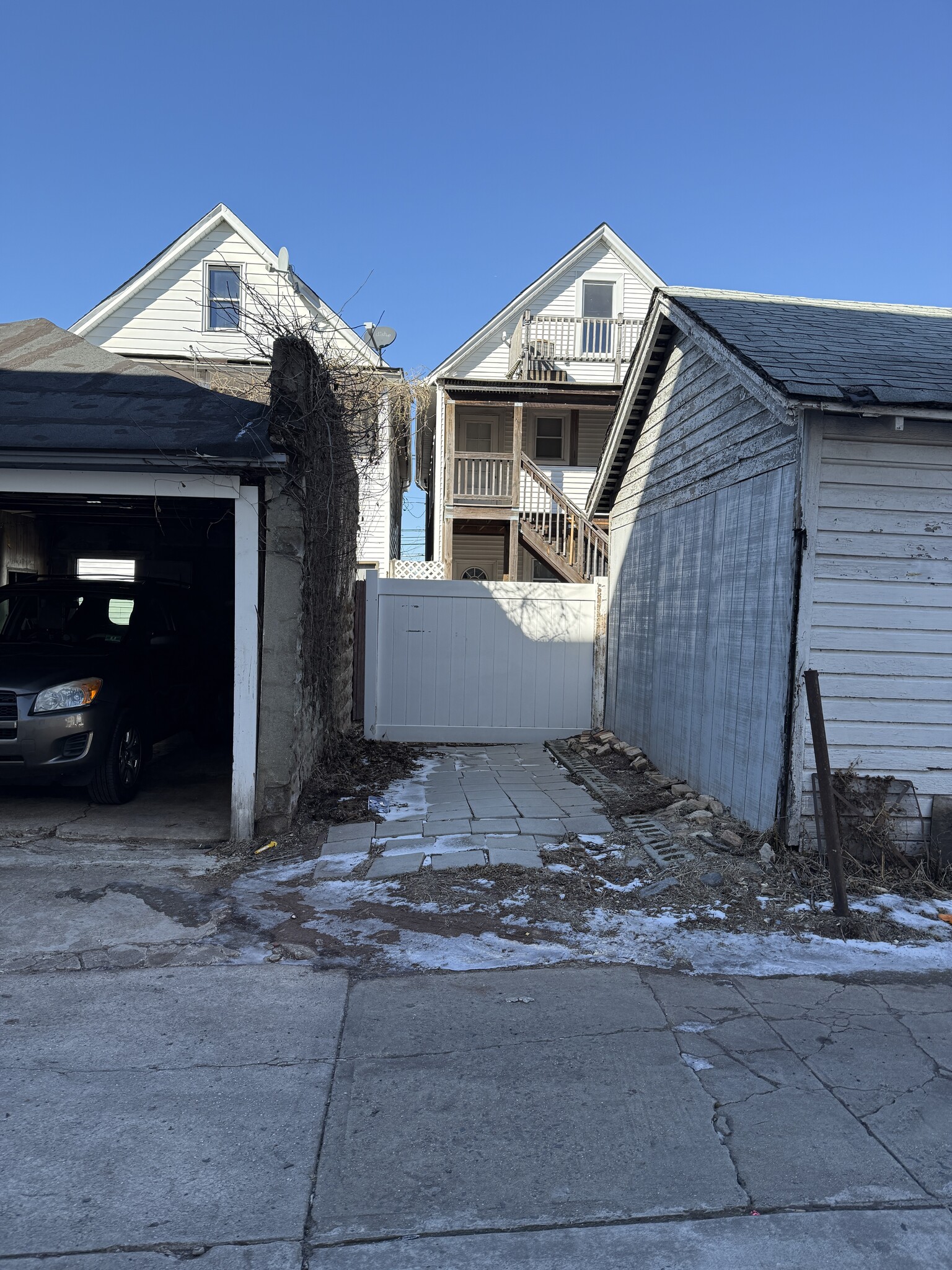 Parking - 226 Hamilton St