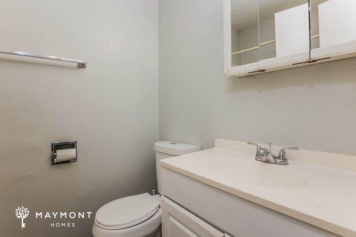 Building Photo - 44 Elmwood Pl